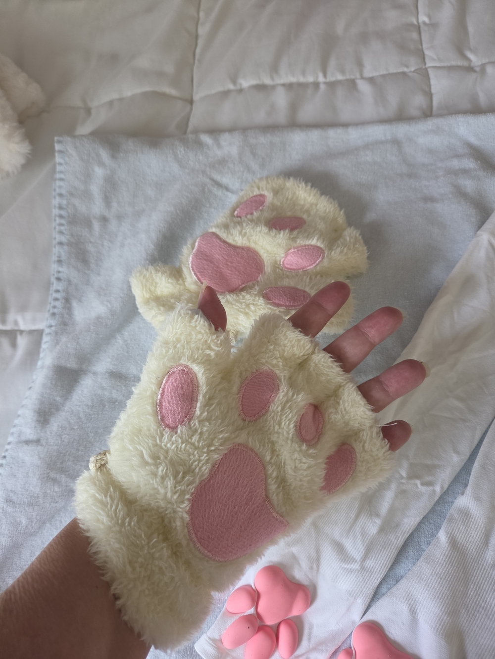 Adult Plush Paw Mittens - Cream with Pink Paws